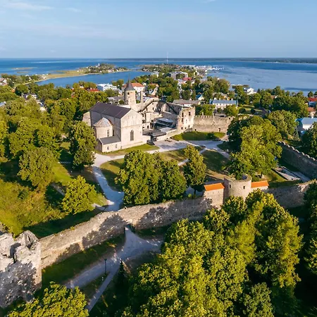 Tiny Marienholm * Haapsalu